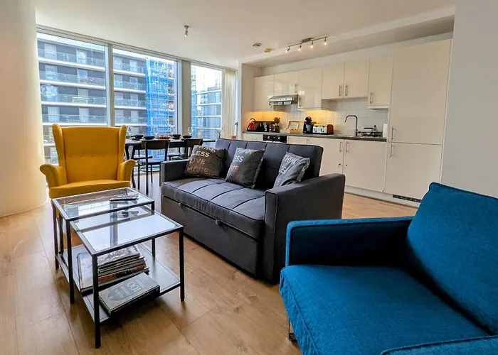 Charming 2-Bedroom Apartment Canary Wharf - London