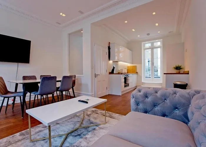 Charming 2-Bed London Holland Prk Rd