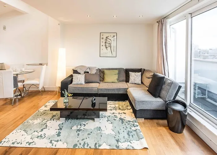 Duplex 3Bd 2 Bath - Paddington!