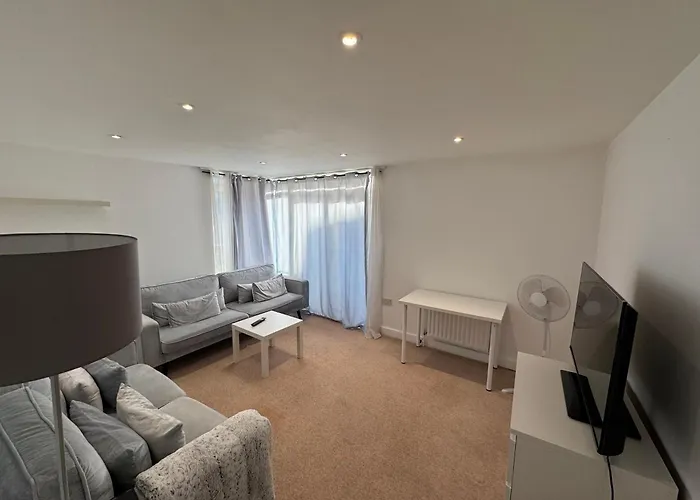 Stunning 2 Bedrooms Flat In Holloway Road