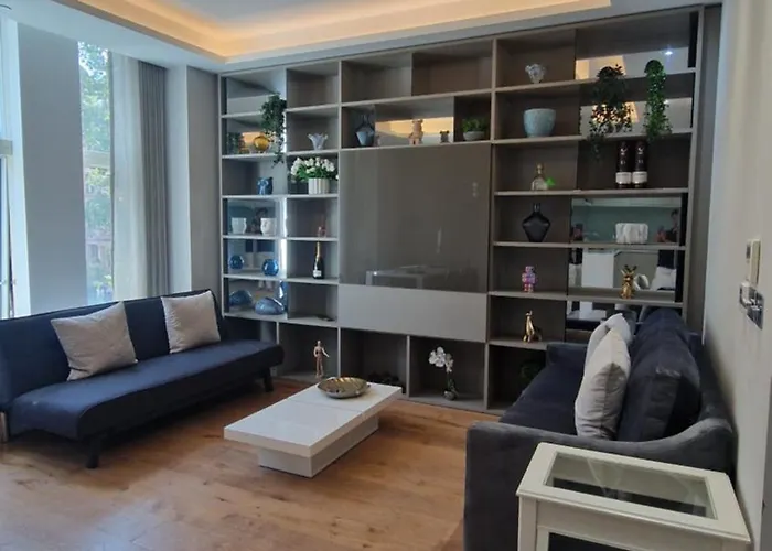 Covent Garden Modern Luxury Sleeps 5
