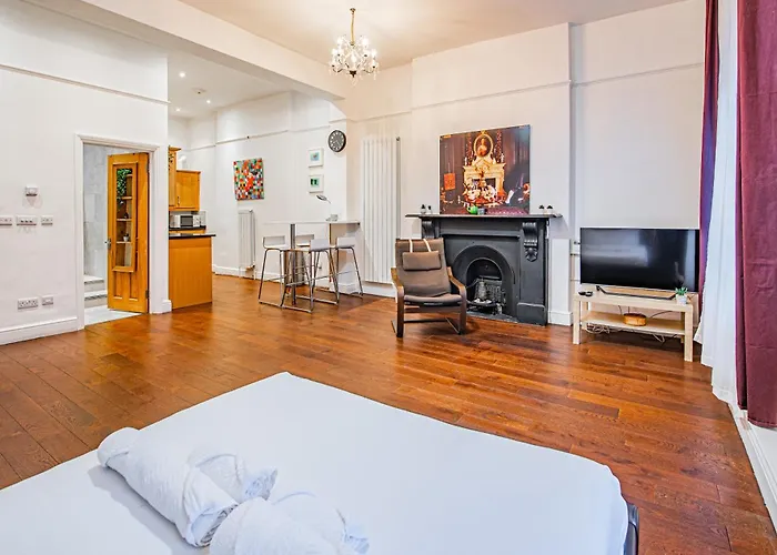 Spacious Bright Studio In Romantic Notting Hill