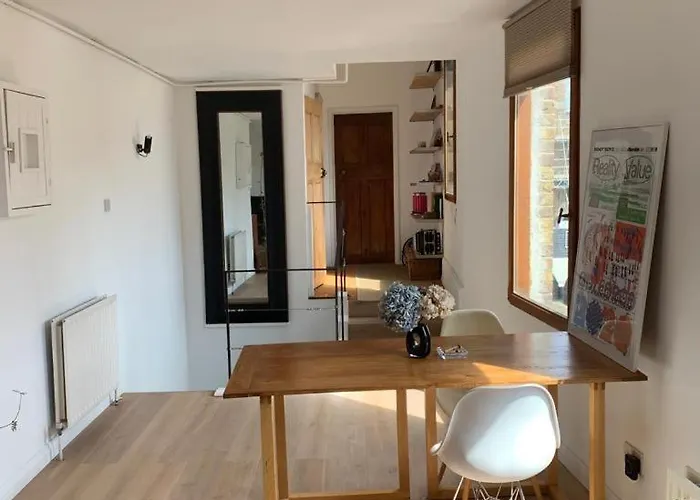 Artist Home