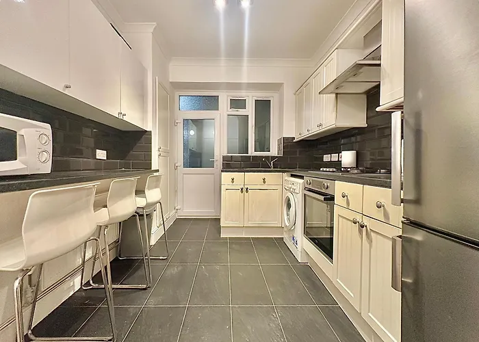 Ground Floor Finchley Flat