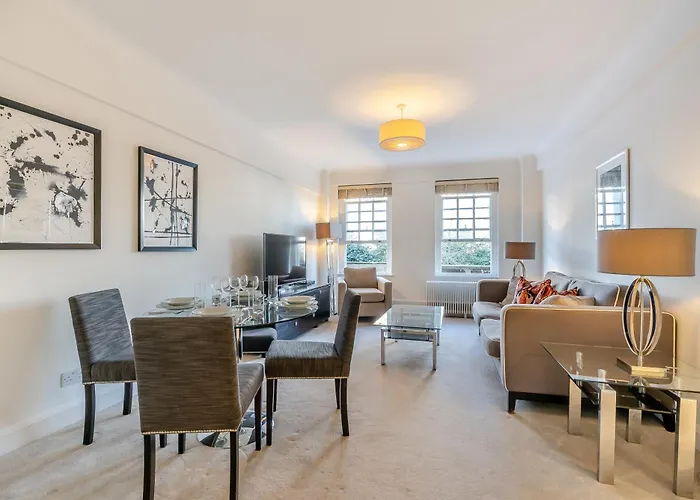 Pelham Court Apartments
