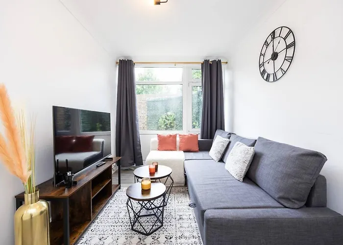 Spacious 2Br Gem - Close To Clapham Junction