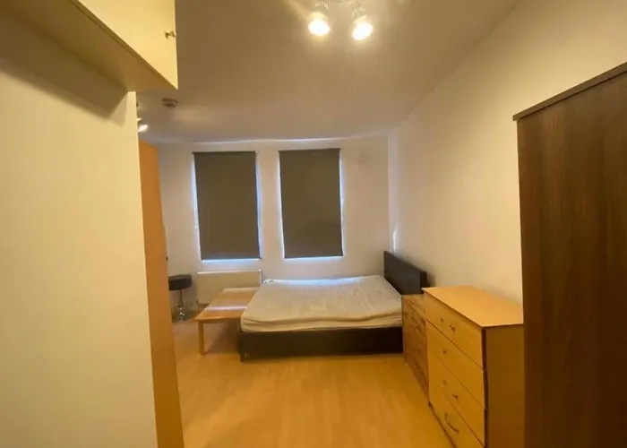 Golders Ways Rooms