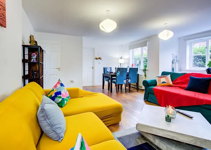 London Freshair Breathe Apartment Gathering Partying Are Not Allowed Pls