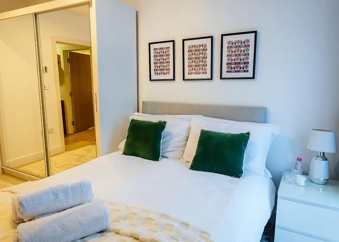 Lux Room To London Eye