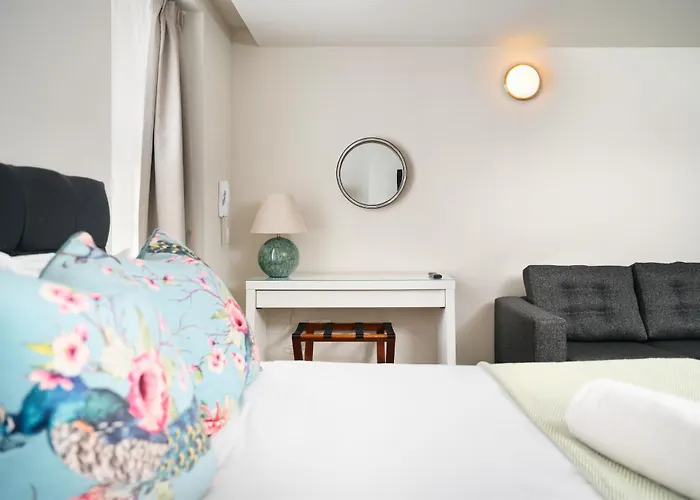 XX - Fitzrovia Modern Apartments