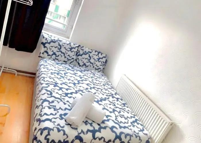 Cozy Room In London 1 Stop To Liverpool Street