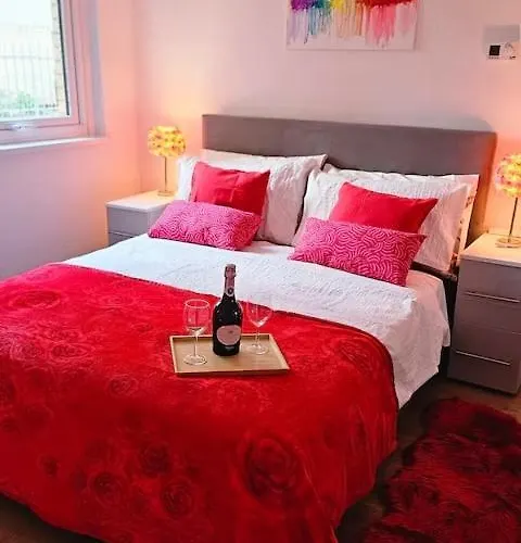 Your Comfy London Nest