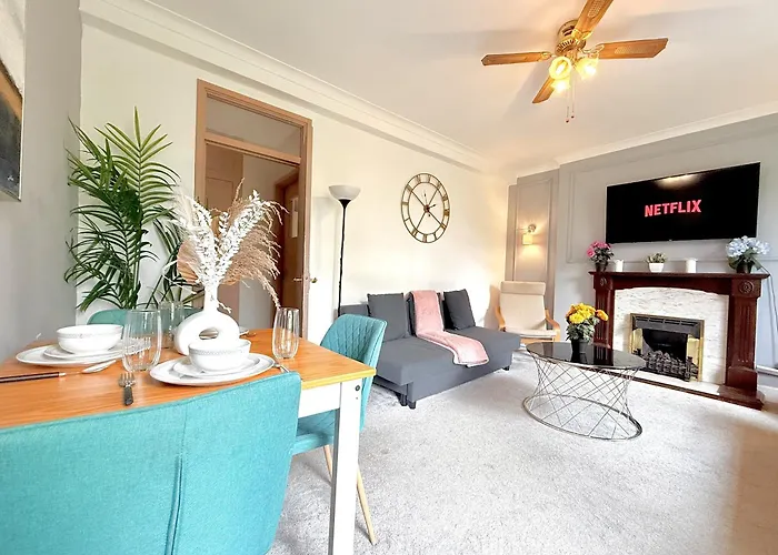 Luxury Apartment In London