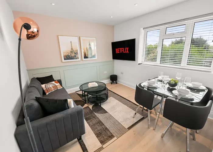 Relax In Style I Business & Leisure I Free Parking