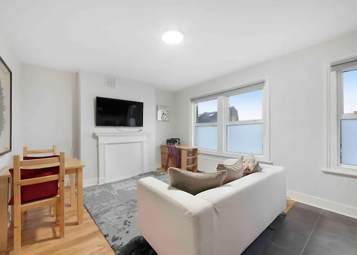 New 1 Bed Westfield Chiswick Hammersmith Apt