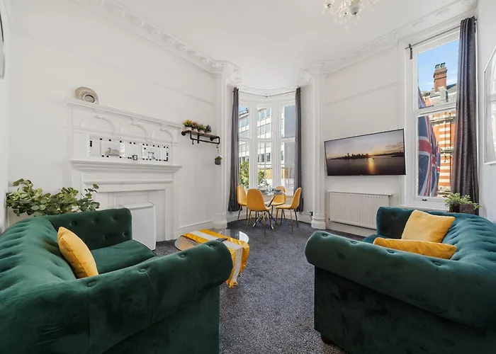 Elegant 3 Bedroom Apartment On Oxford Street Luxury Living In Central London 2Gc