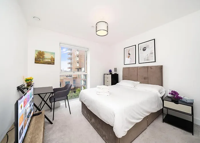 Ensuite Room - Prime Spot Near O2 & Canary Wharf