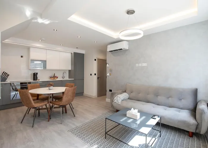 Luxury 3 Bedroom Flat 5 Min To Tube Station
