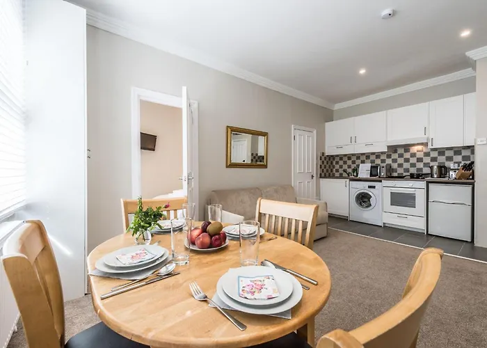Beautiful Apartment Ac Up To Six,12 Min By Tube From Oxford Street,Ac