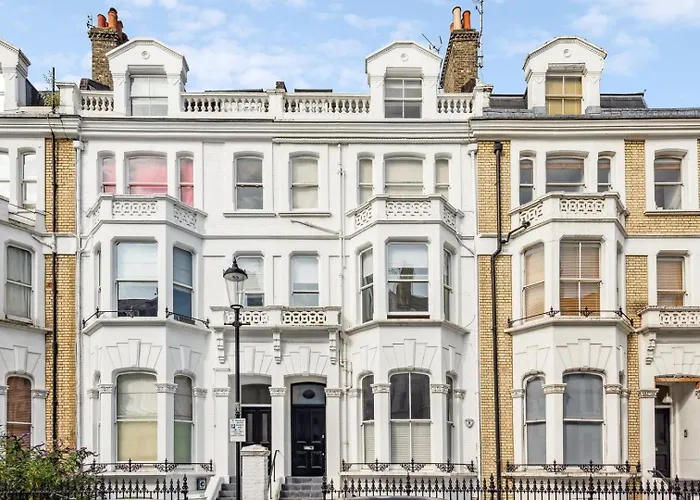 Chic Earl\'S Court Getaway
