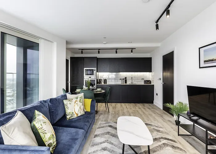 North Acton X - 2 Bedrooms - 2 Bathrooms - Balcony