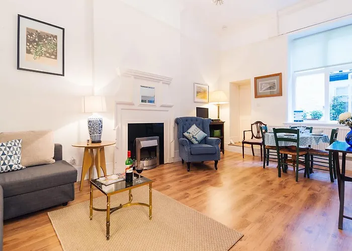 The Chelsea Embankment Apartment