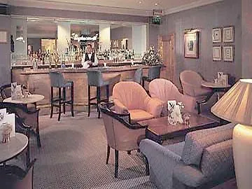 Thistle Kensington Park Hotel
