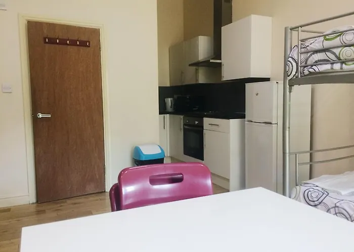 Cambridge Heath Campus Living