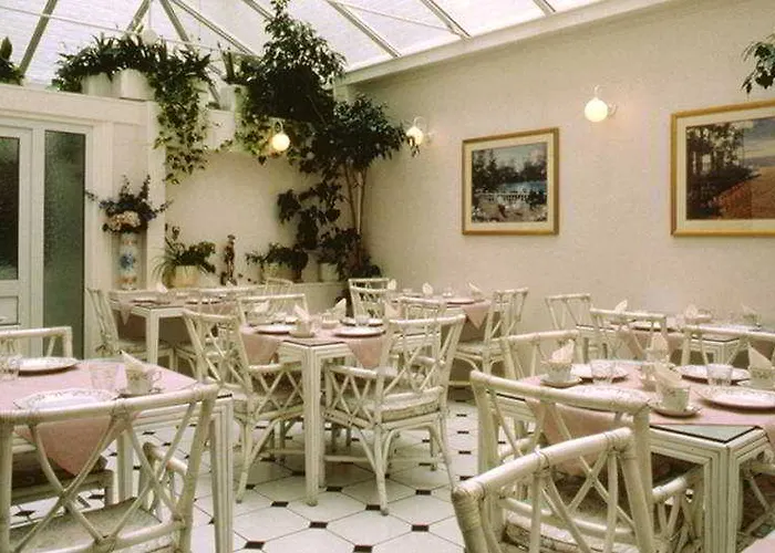 Four Season Hotel