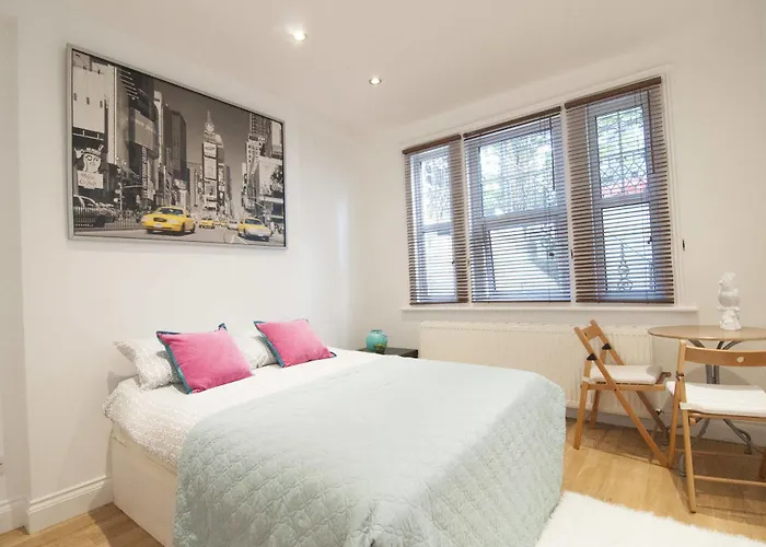Piccadilly Apartments