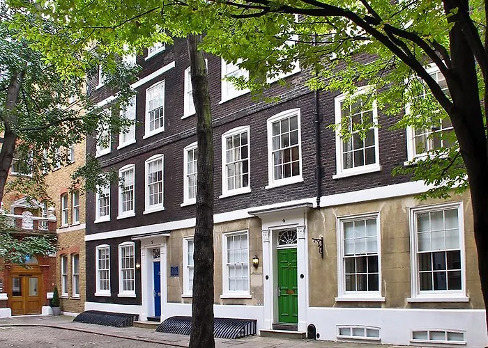 The Kings Wardrobe Serviced Apartments By Bridgestreet