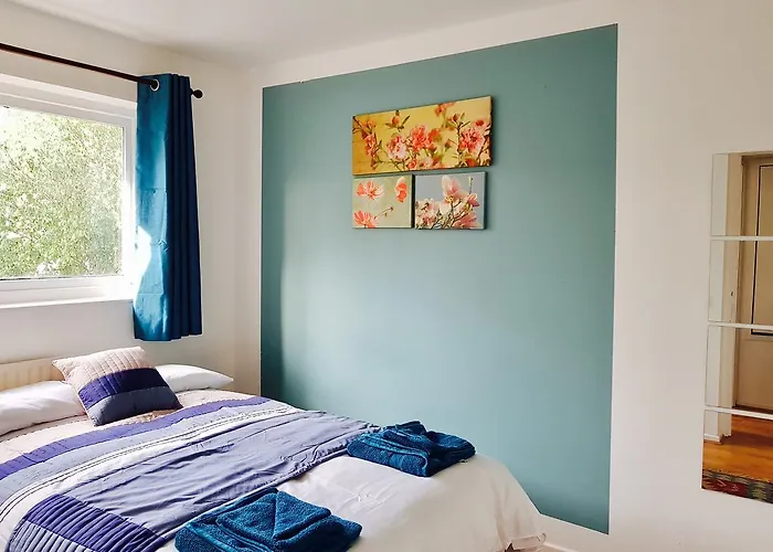 Mudchute Guesthouse