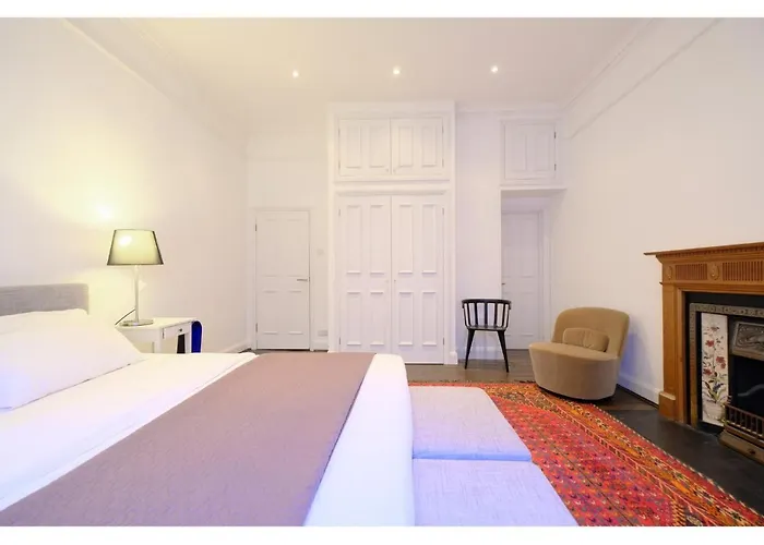 Edgware Rd, Paddington Spacious Apartment Sleeps 4