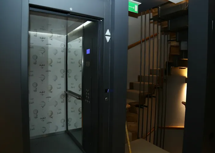 Paddington Rob-Roy Executive Suites