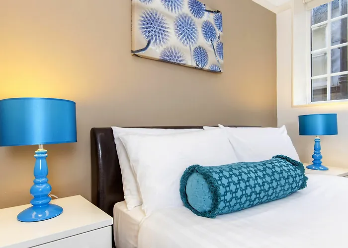 Club Living - Liverpool St. Apartments