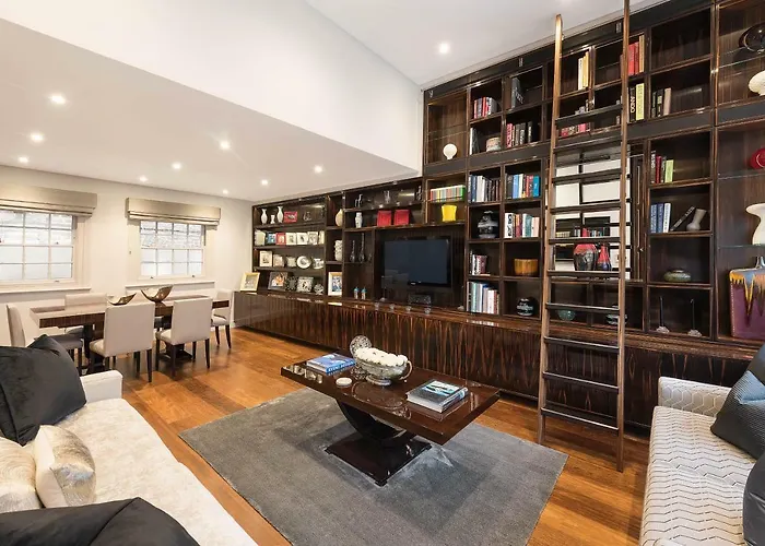 Spectacular Knightsbridge House Harrods 1 minute