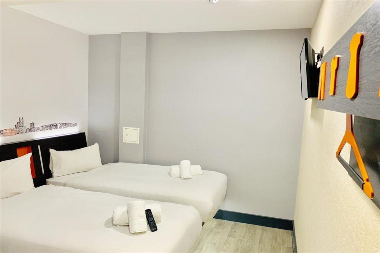 Hotell Easyhotel Shoreditch 3*