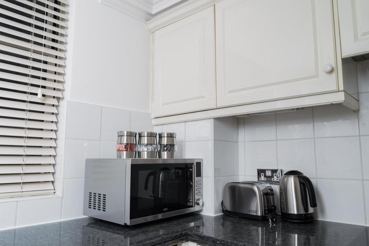 In Bond Street Apartment London