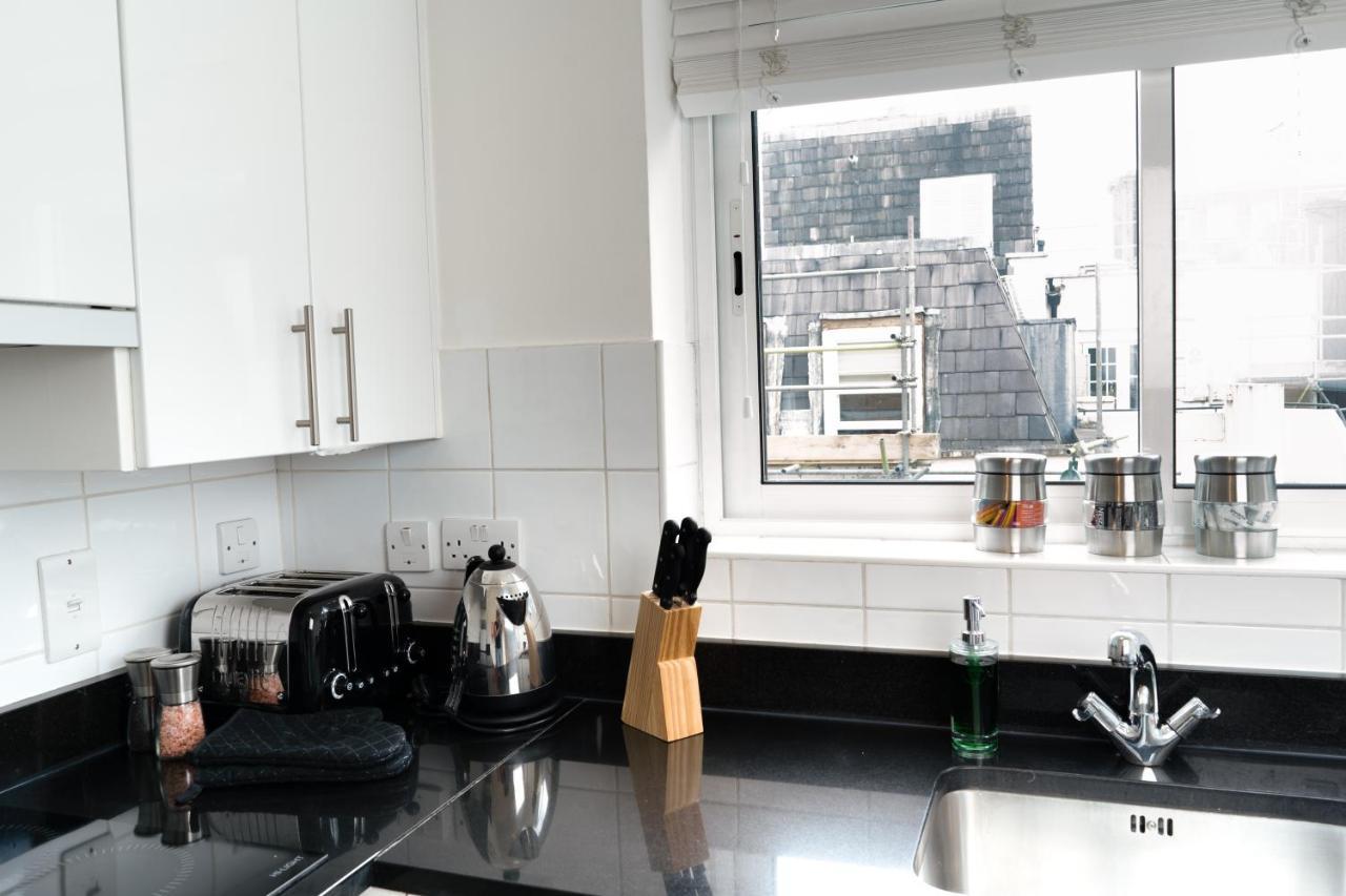 In Bond Street Apartment *
