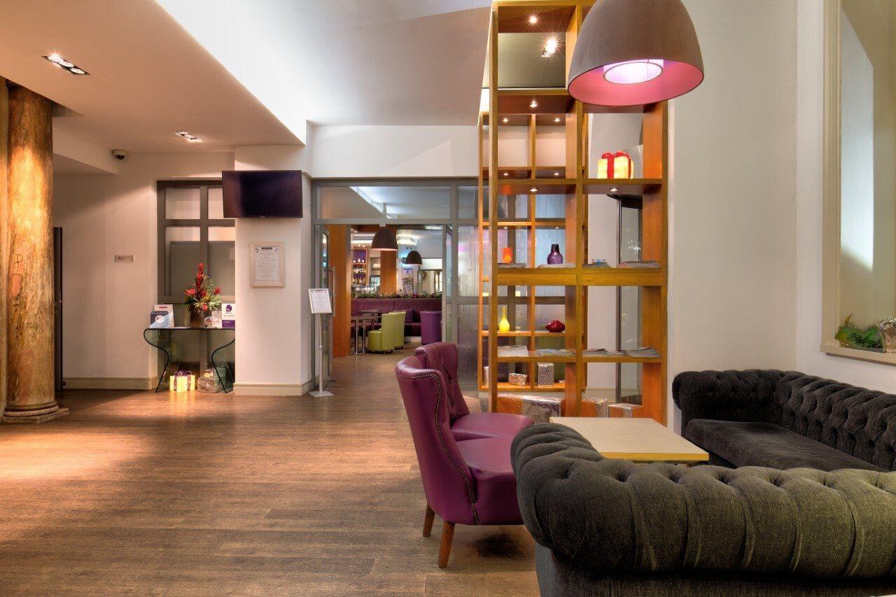 The Memoir Club Londen