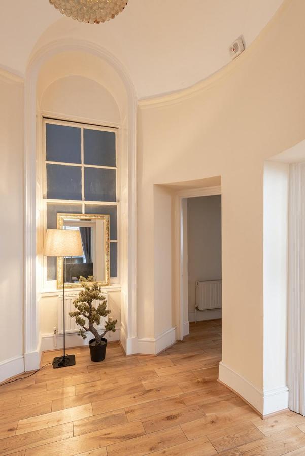 Apartment Plum Guide - Magdalena Grand London