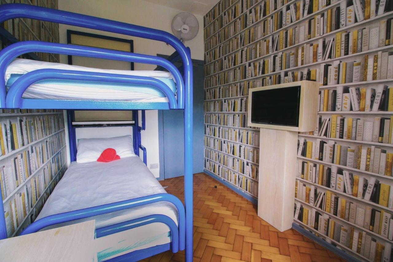 Backpackers Youth 18 - 35 Years Old Only Hostal Londres