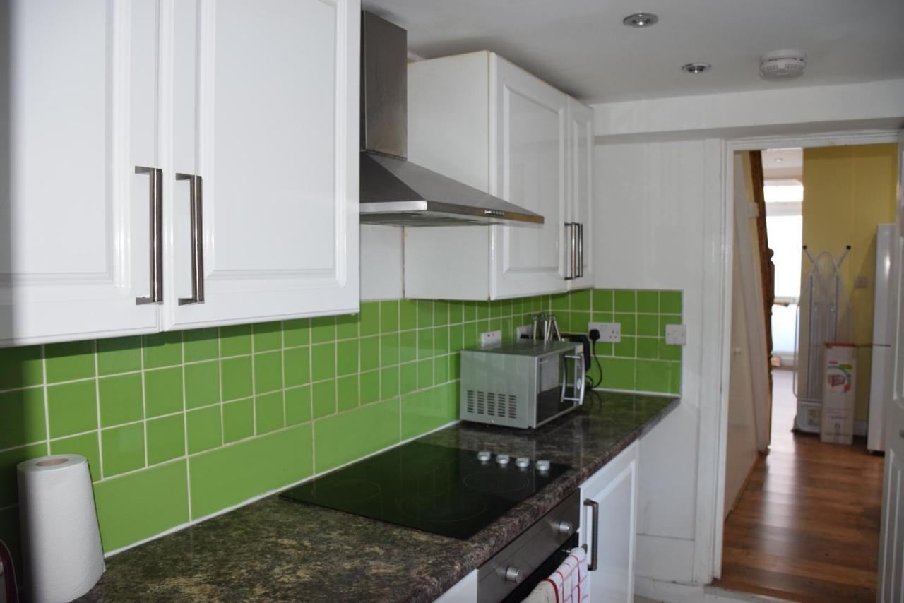 Three Bedroom House Lancaster Road Holiday home London