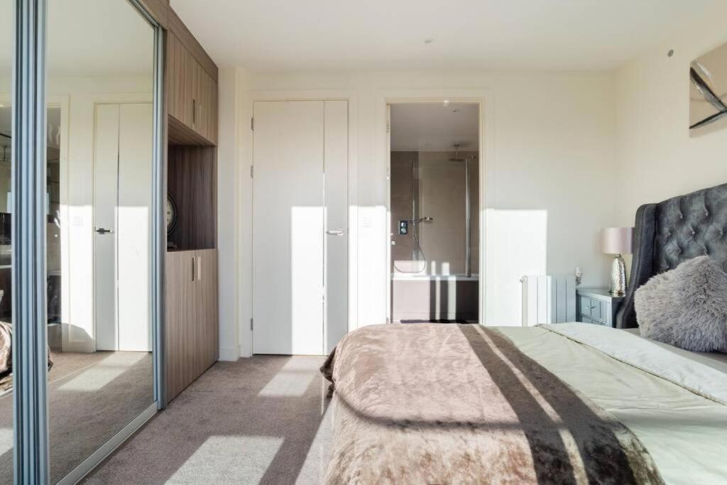 Luxury River Side Penthouse Leilighet *