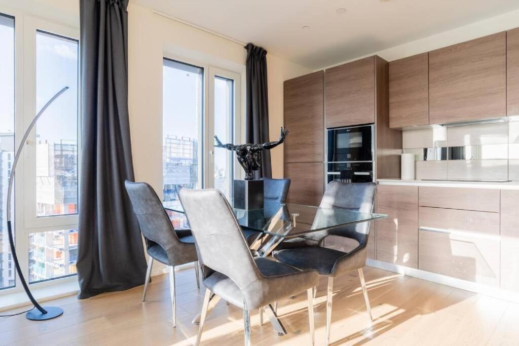 Luxury River Side Penthouse Leilighet *