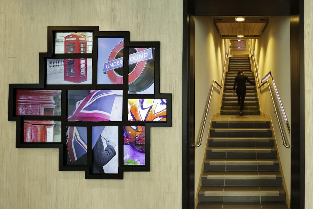 Novotel Blackfriars Hotell 4*