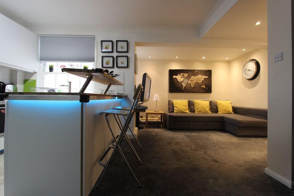 Stay-in - Marble Arch