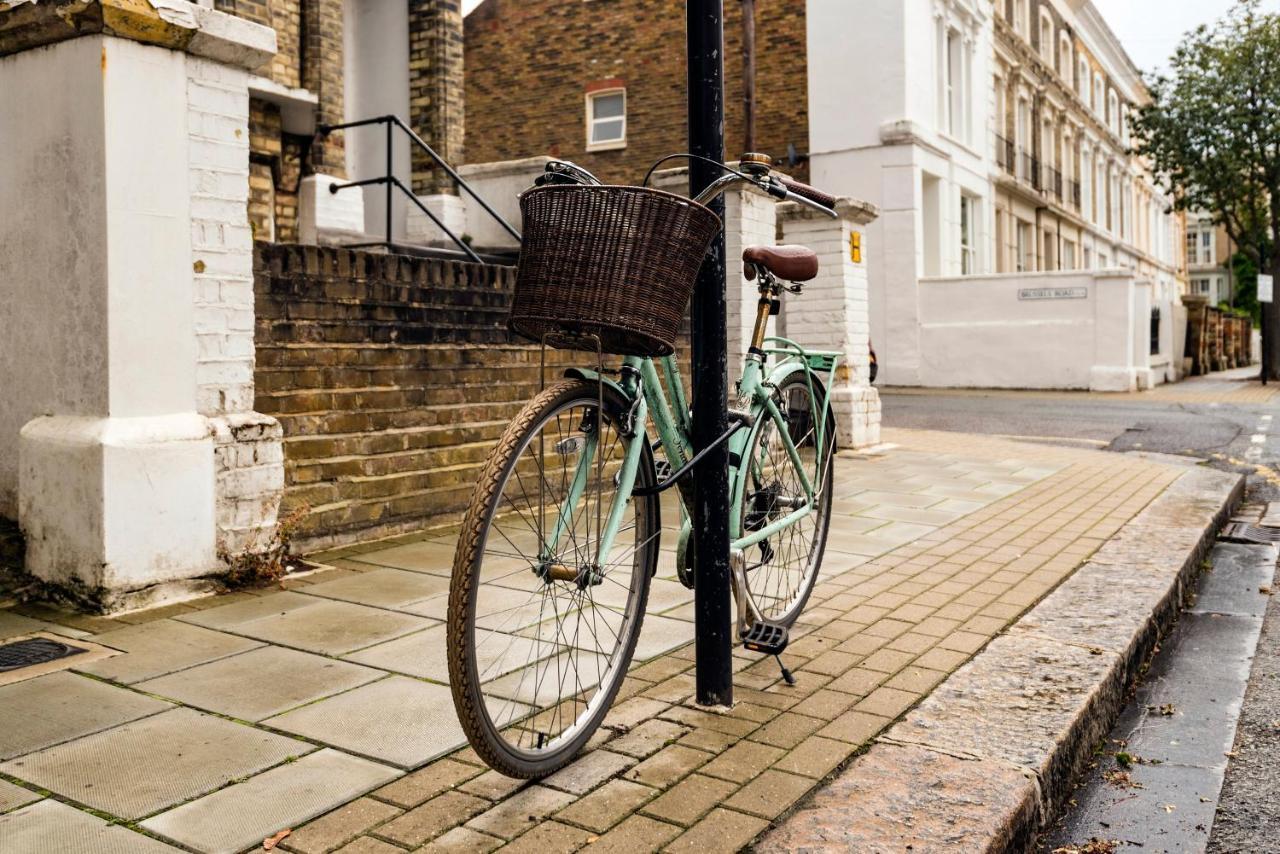 Contemporary Clapham Near Wandsworth Common By Underthedoormat Apartment *