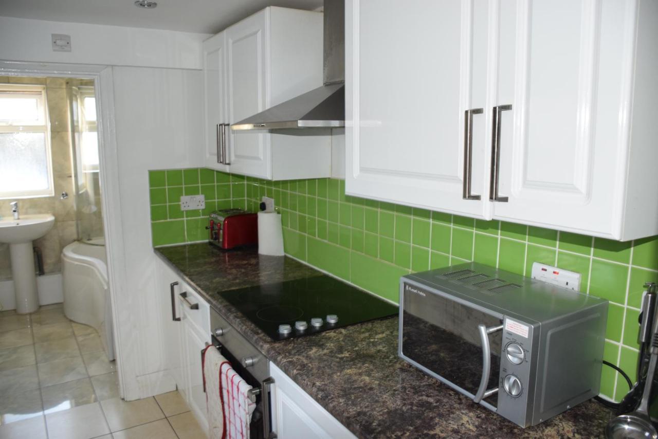Three Bedroom House Lancaster Road