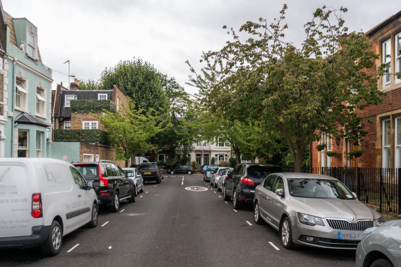 Traditional Fulham Close To The River Thames By Underthedoormat Appartement *